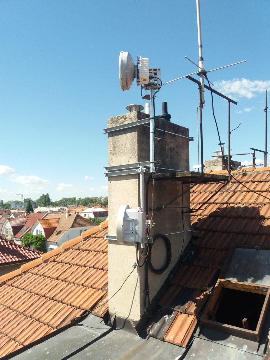 Výškové montážní práce pro mobilní operátory