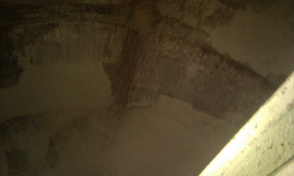 Čištění a nátěry sil na cement a vápenec