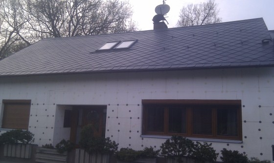 Čištění a nátěr eternitové střechy