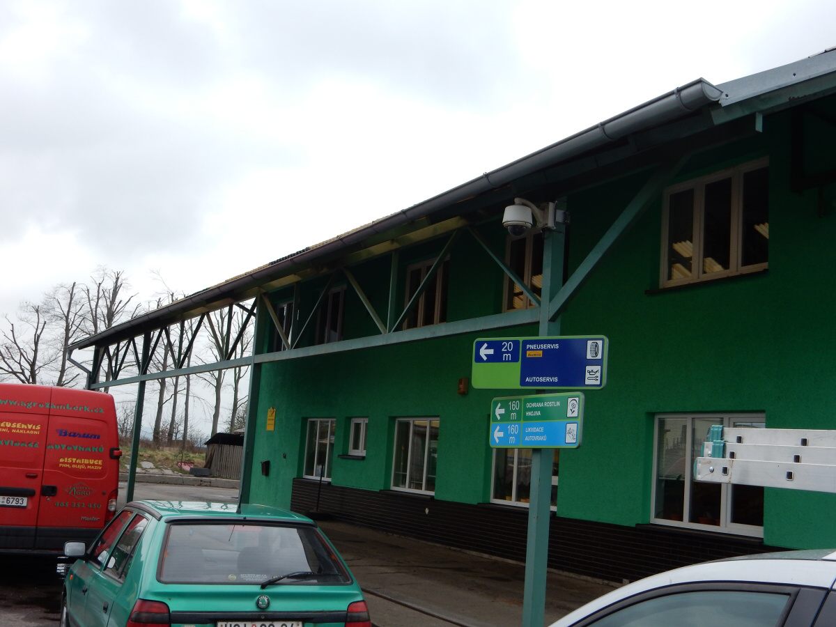 Demontáž přístřešku