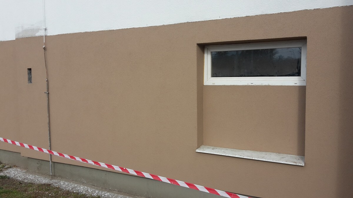 Revitalizace, renovace a nátěr obvodového pláště panelového domu