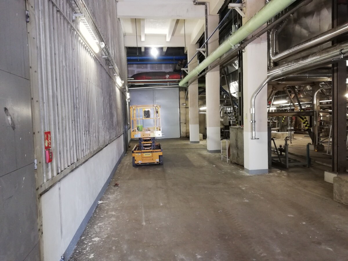 Provedení 5500m² vnitřních omítek pro Synthesia Pardubice