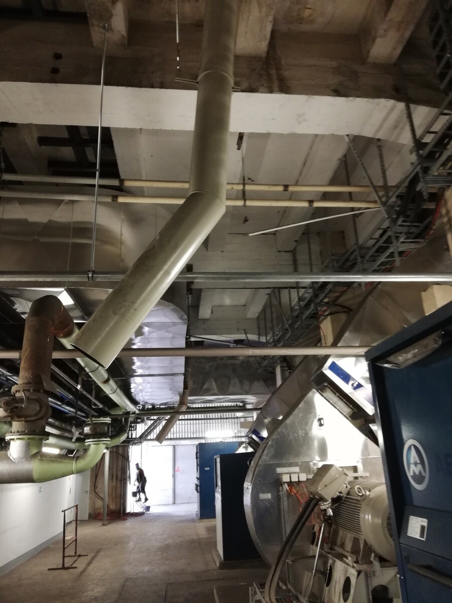 Provedení 5500m² vnitřních omítek pro Synthesia Pardubice