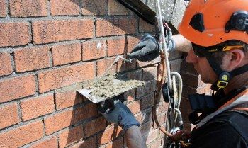Stavební a zednické práce ve výškách
